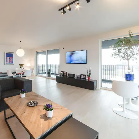 Havenzicht With Parking By Interhome Apartament